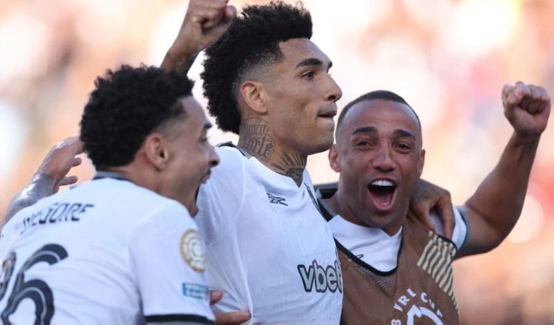 Igor Jesus decide, e Botafogo resiste à pressão do PSG para conquistar vitória histórica