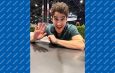 Darren Criss fala dos prêmios e de viagens