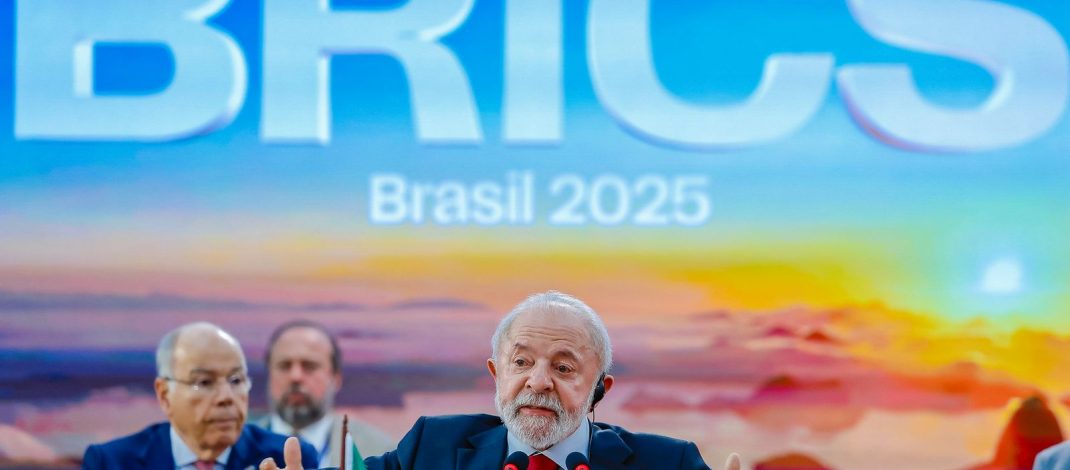 Adiar reforma na ONU torna mundo mais perigoso, diz Lula no Brics 