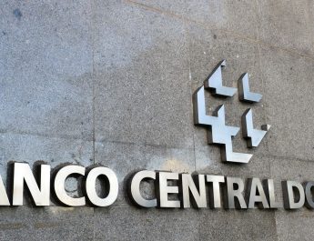 BC: “melhores práticas” recomendam não reagir a choques de oferta