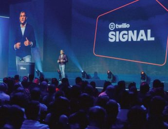 “Dados contextuais são o único tipo que importa quando se trata de IA”, afirma CEO global da Twilio