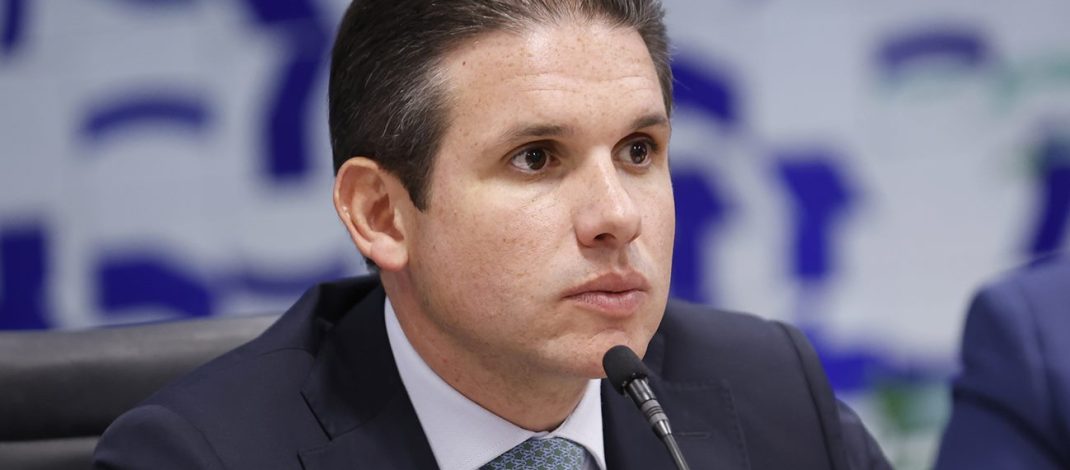Motta chama emendas de conquista e nega que elas mudem governabilidade