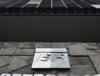 Diretor da Petrobras atribui queda na bolsa a montante de dividendos