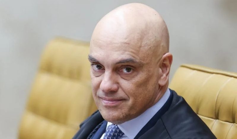 vProtocolado pedido de impeachment de Alexandre de Moraes, mas avanço é improvável