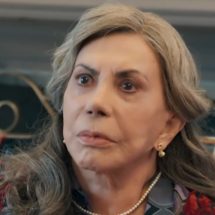 Três Graças: Josefa desvenda o maior segredo de Arminda em seu jardim florido
