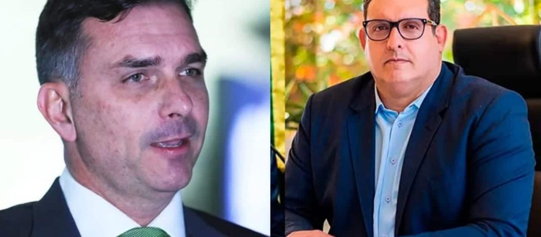 Conselheiro de Flávio Bolsonaro mira disputa milionária da Secom de Tarcísio de Freitas