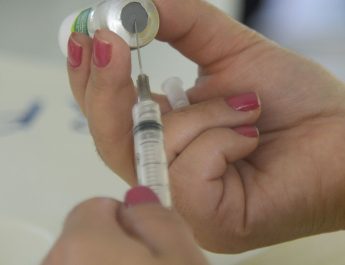 São Paulo inicia vacinação infantil com Pneumocócica 20 neste sábado