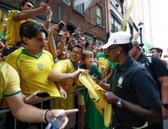 Brasil encara Haiti com força total em busca da primeira vitória