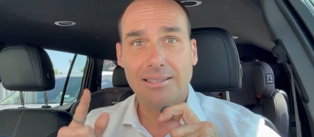 Condenado pelo STF, Eduardo Bolsonaro volta a cometer o mesmo crime