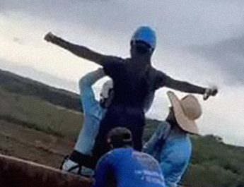 Estou cansada de morrer um pouco todos os dias
