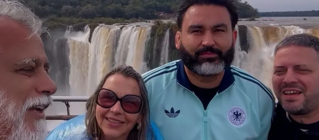 Léo Índio surge em vídeo perto da fronteira com o Brasil