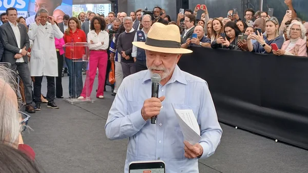 Lula faz piada com Neymar: “Primeiro convocado home office do mundo”
