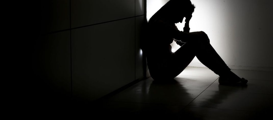 OMS alerta para aumento de taxas de suicídio entre adolescentes e jovens nas Américas