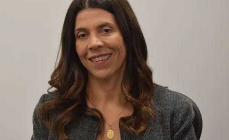 Sulamita chega ao TRE com alerta sobre IA e coação eleitoral