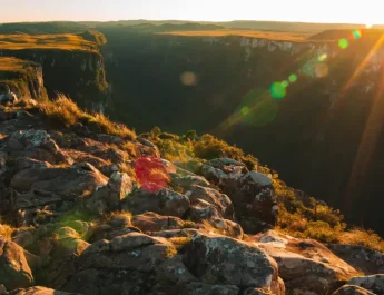 Agora é possível ver o nascer do sol no Cânion Fortaleza (RS)