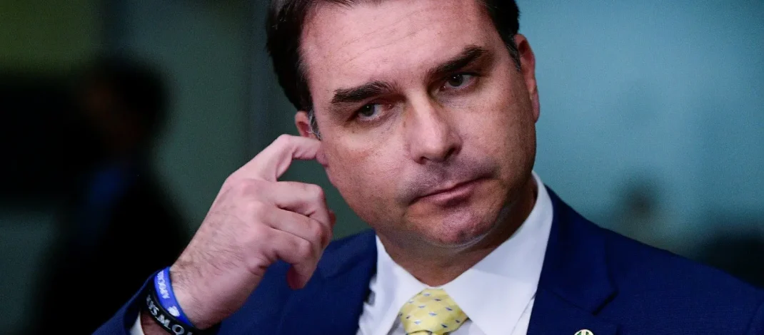 Republicanos nega acordo com Flávio Bolsonaro