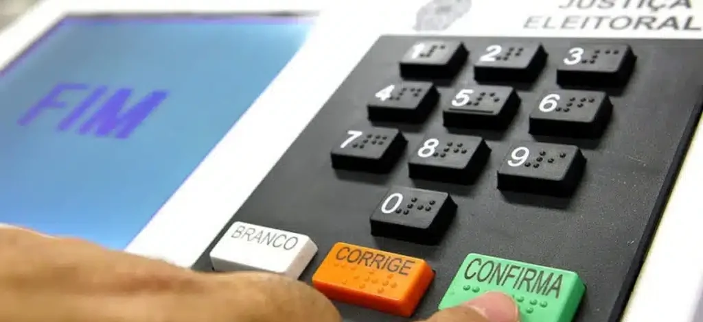 A nova pesquisa Quaest após o início da crise no STF