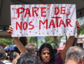 Feminicídios explodem em São Paulo, enquanto Tarcísio vende “proteção na palma da mão”