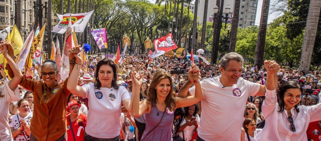 Haddad adapta oração e ato da esquerda em SP critica ataques à Nossa Senhora Aparecida