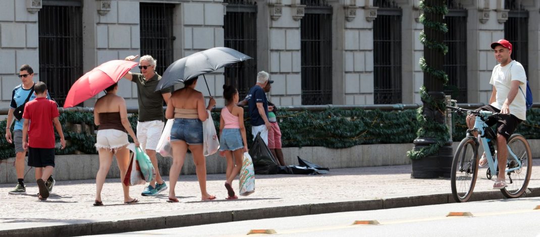 Inmet emite alerta de grande perigo por onda de calor no fim de semana