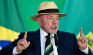 Lula sobe o tom contra Flávio e Eduardo Bolsonaro: “De noite vai ficar de quatro para os EUA”
