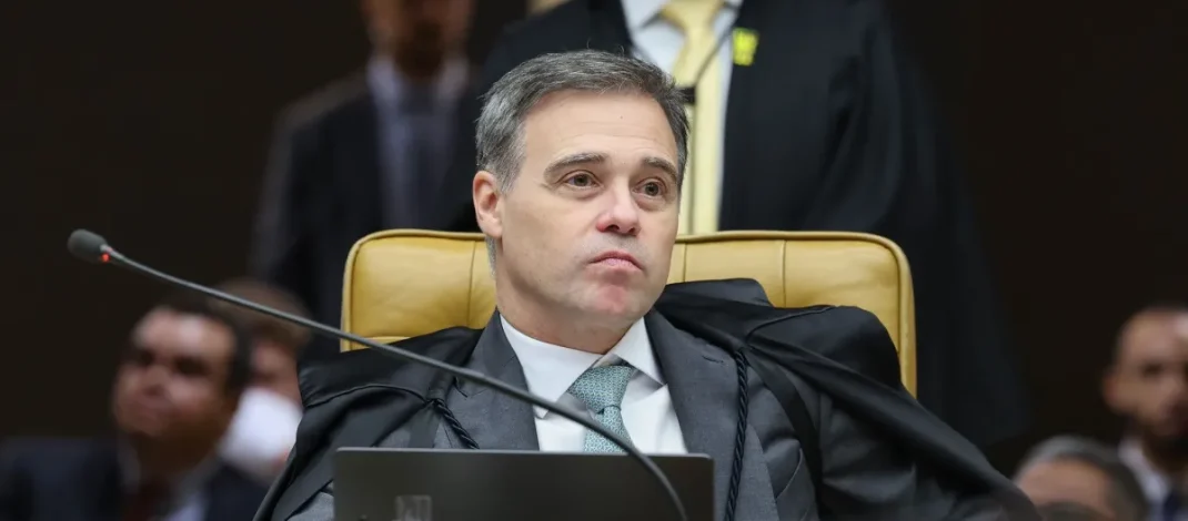 Mendonça ignorou pedido da PF sobre pessoas ligadas a Vorcaro