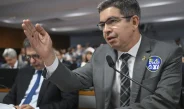 Randolfe acusa Flávio de travar votação do fim da escala 6×1