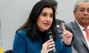 Simone Tebet reage à polêmica de Flávio Bolsonaro com Nossa Senhora Aparecida