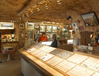 Coober Pedy: A incrível cidade que se enterrou para sobreviver ao calor