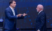 Debate na Band: Flávio Bolsonaro encarna Marçal e agressividade leva pêndulo de indecisos a Lula