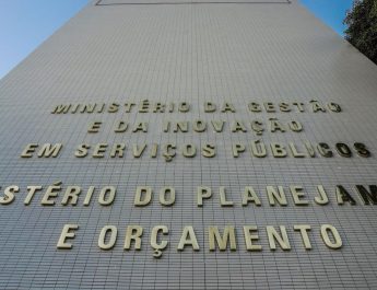 Governo libera R$ 5,2 bilhões para reforçar assistência social e saúde