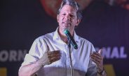 Haddad diz que Flávio já está “loteando o governo” antes da eleição