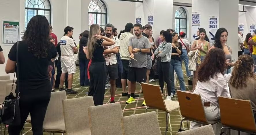 Lula vence na Nova Zelândia e lidera apuração em Sydney