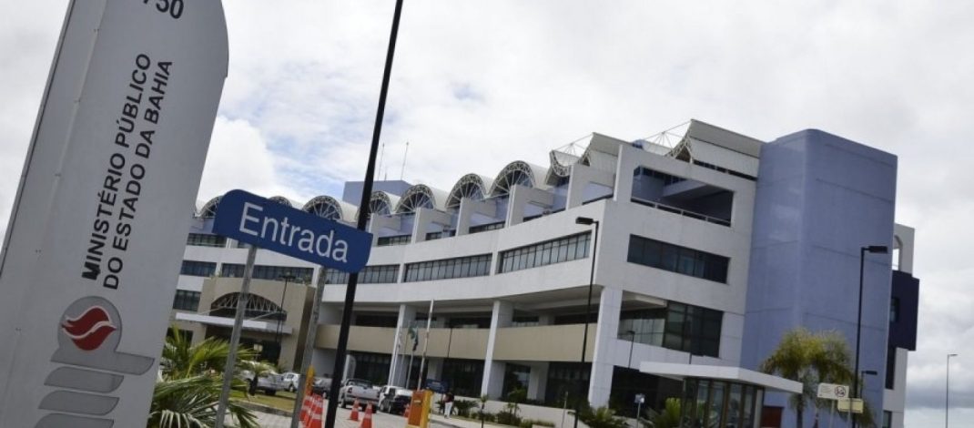 MP-BA aciona Prefeitura de Salvador para combater abusos de ambulantes nas praias