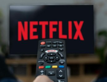 Netflix demite mil funcionários e reorganiza equipes globais