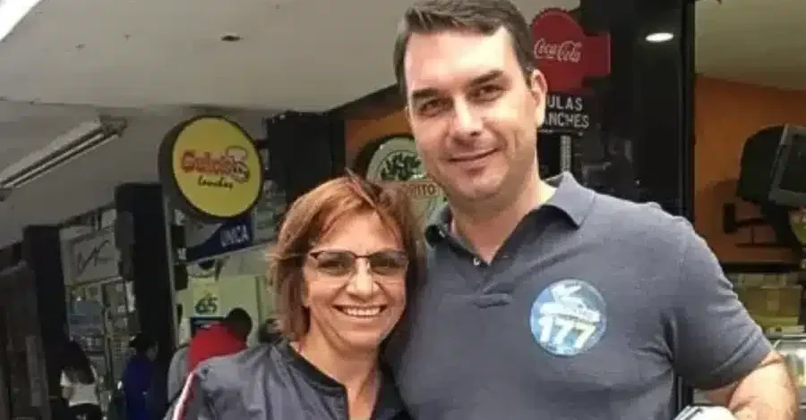 Quem é Mariana: entenda o desafio de Janones a Flávio Bolsonaro