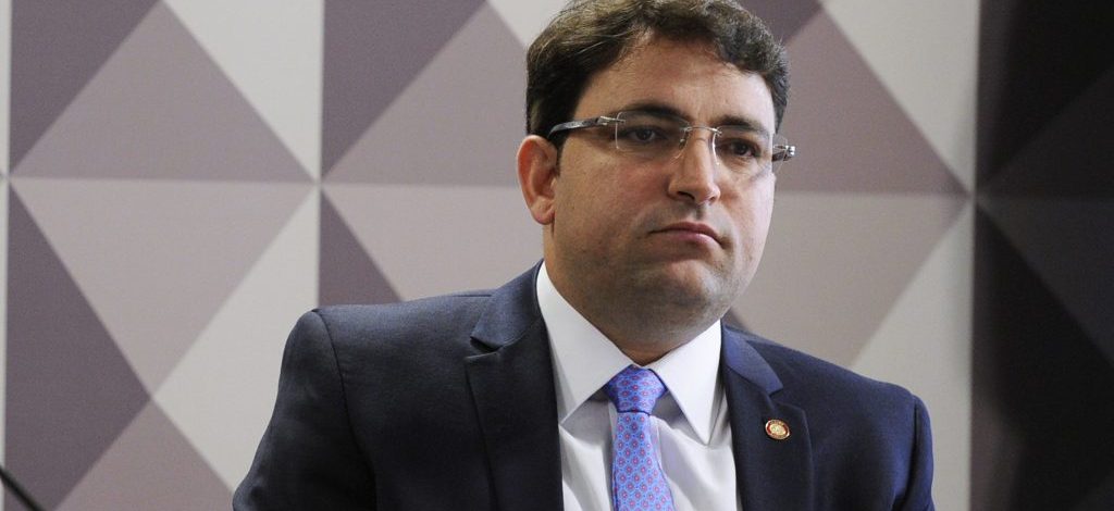 Quem é Willer Tomaz, advogado e amigo de Flávio investigado por movimentar R$ 13 bilhões em bets