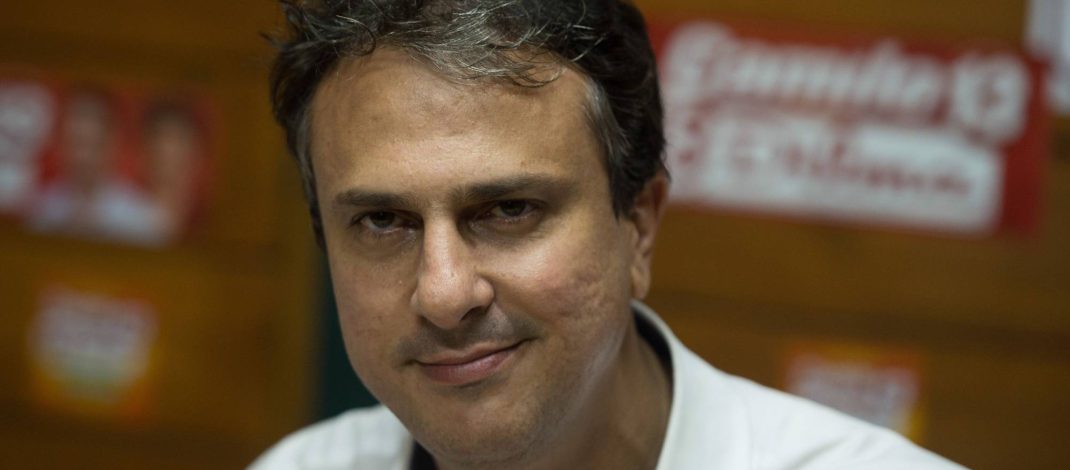 Sigilos de Flávio Bolsonaro: Camilo acusa candidato de fugir de acordo